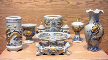 Bát hương đá trong văn hóa thờ cúng Việt Nam